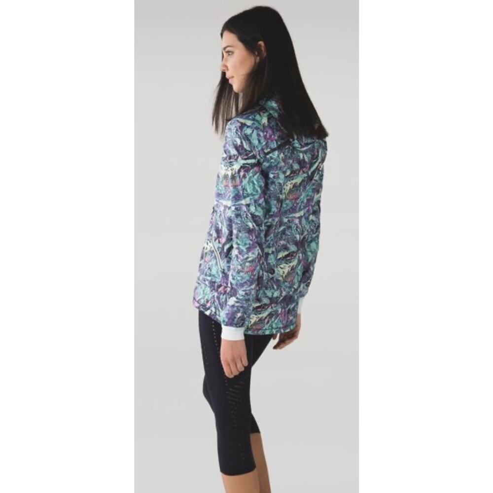 LULULEMON Miss Misty Lightweight Packable Wind Rain Jacket Hooded Iridescent SZ4 - Picture 2 of 15